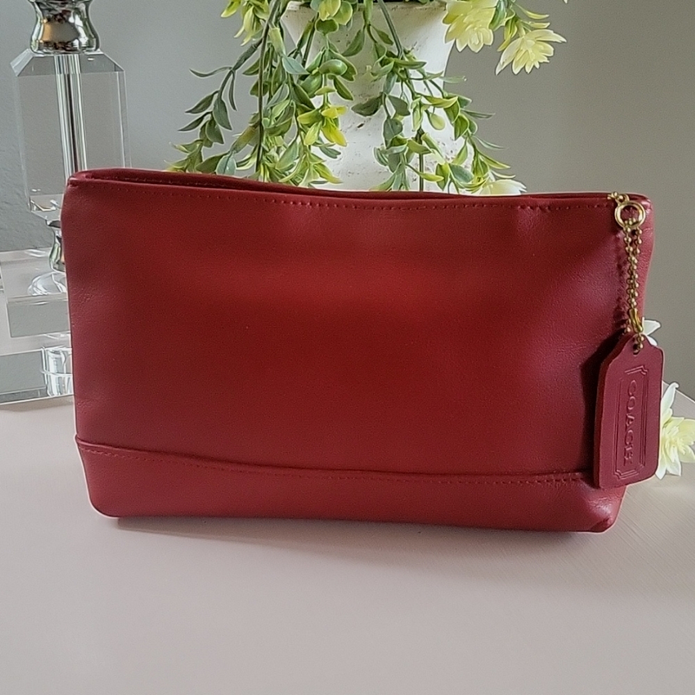 NWOT Vintage COACH Deep Red Large Leather Cosmetic Case #7172